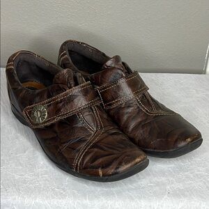 Clarks Kessa Betty Loafers Well Worn Size 11